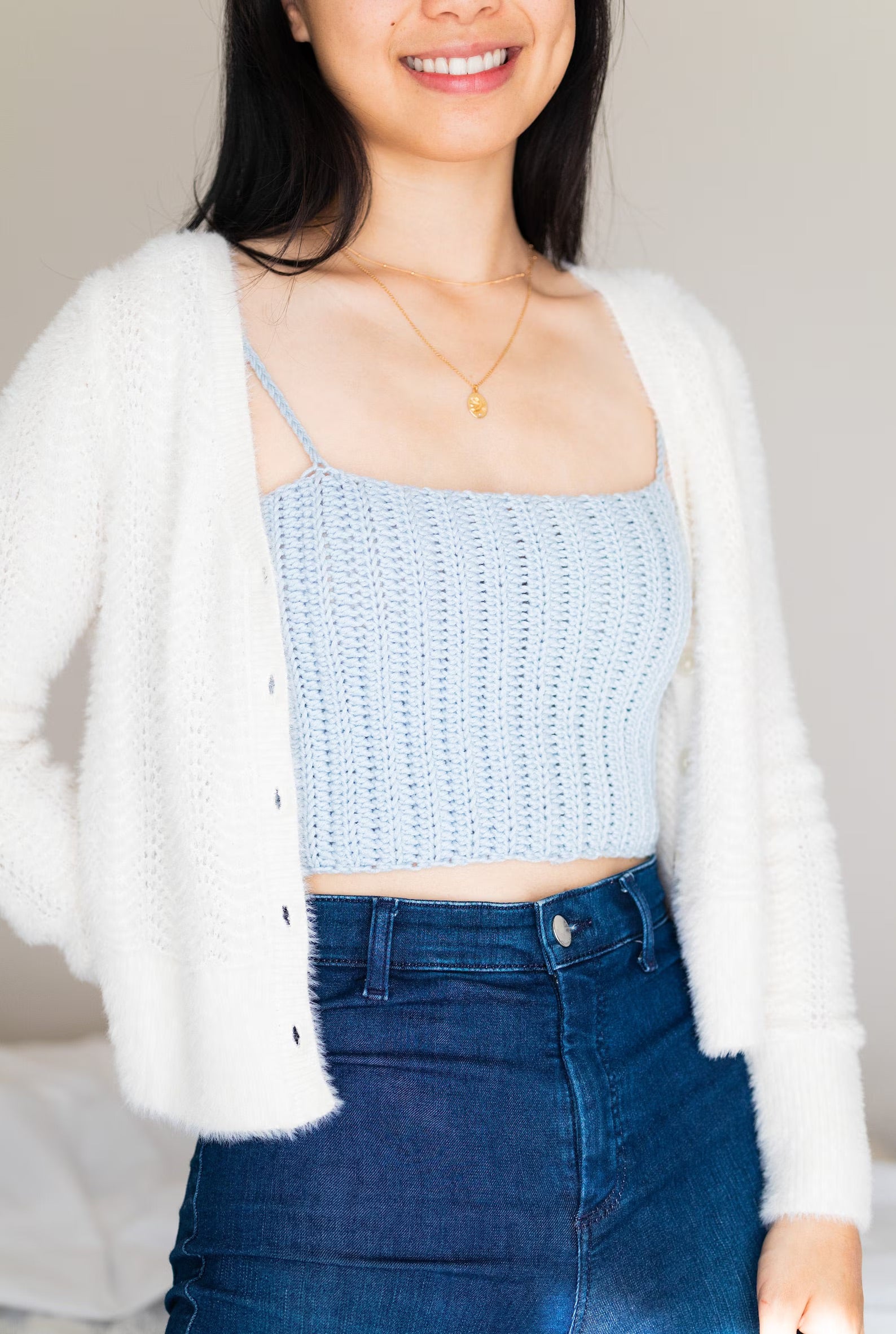 Shoulder Tie Crop Top