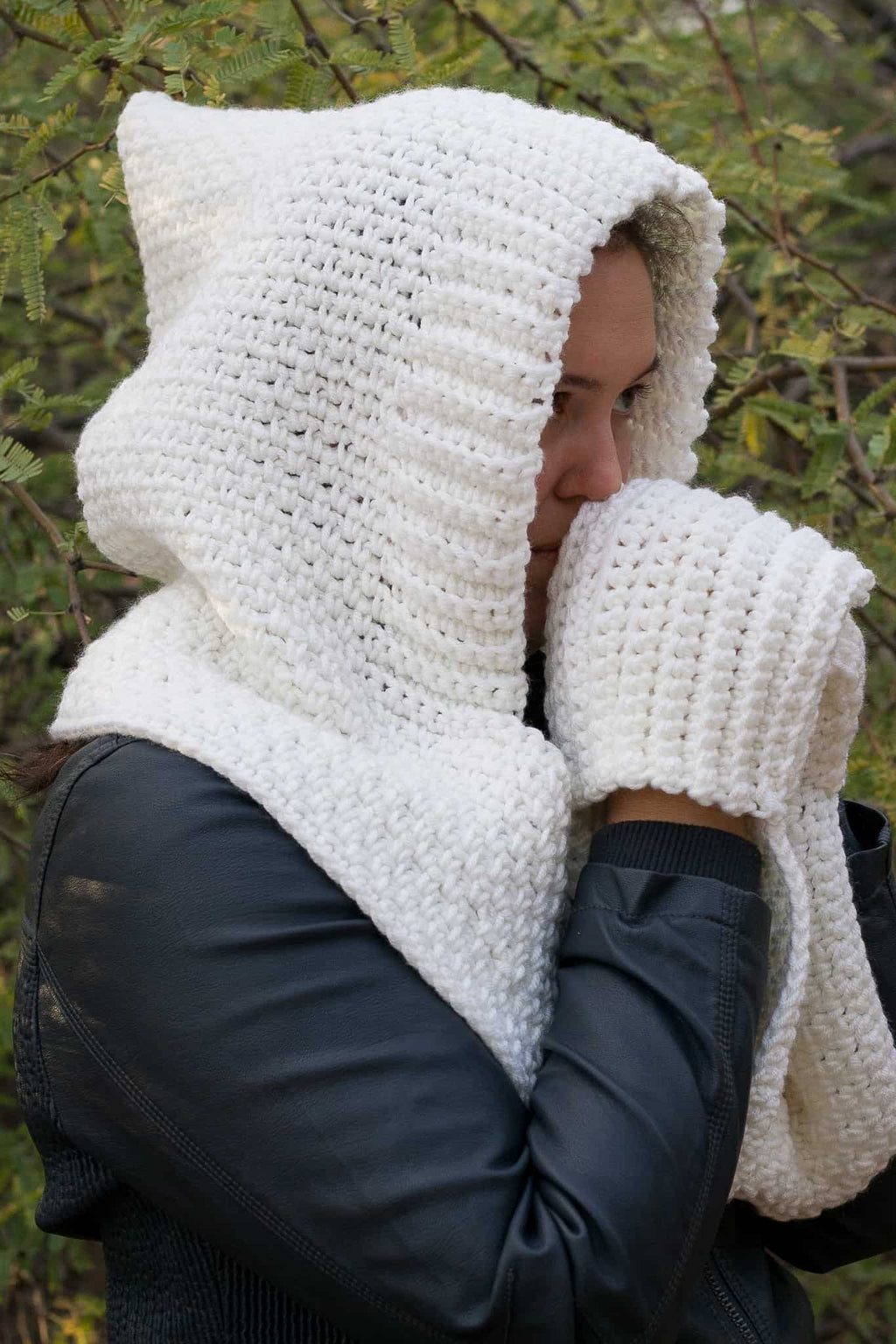 White Crochet Hooded Scarf With Pockets