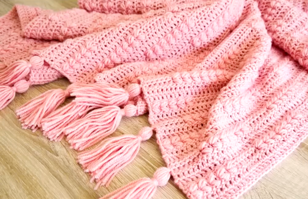 Peachy Pink Crochet Thow