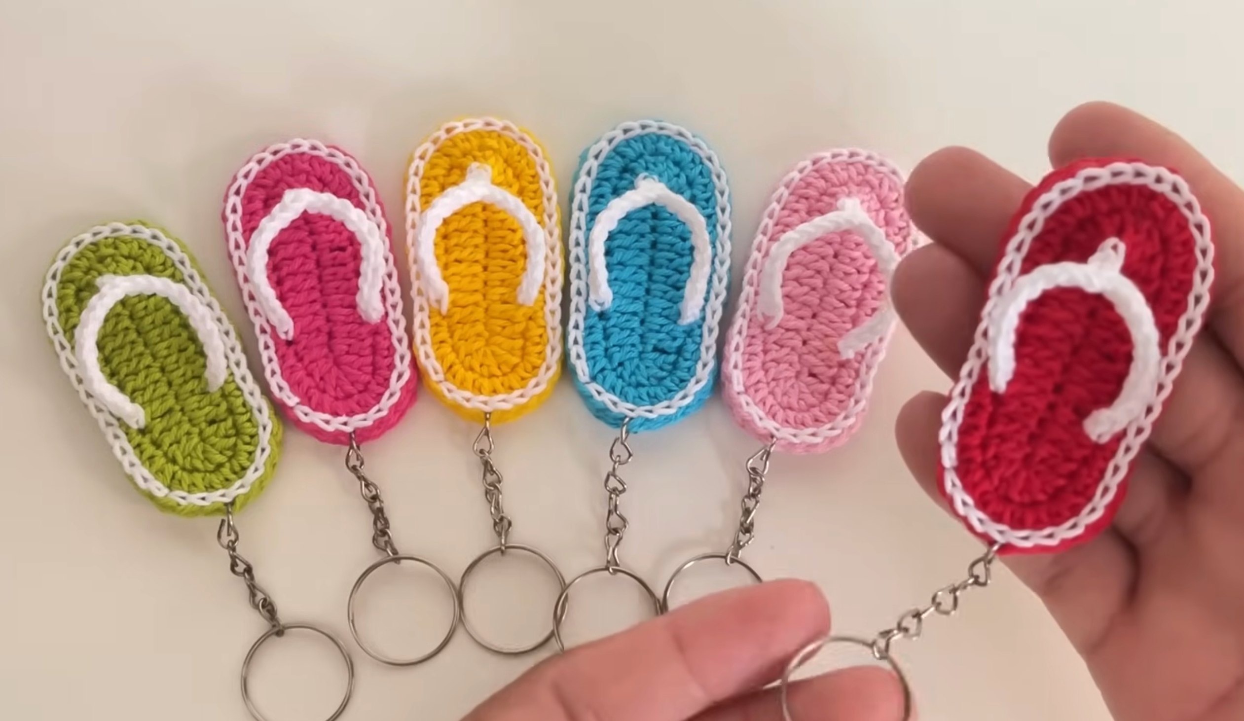 Pack of 6 - Slipper Keychains